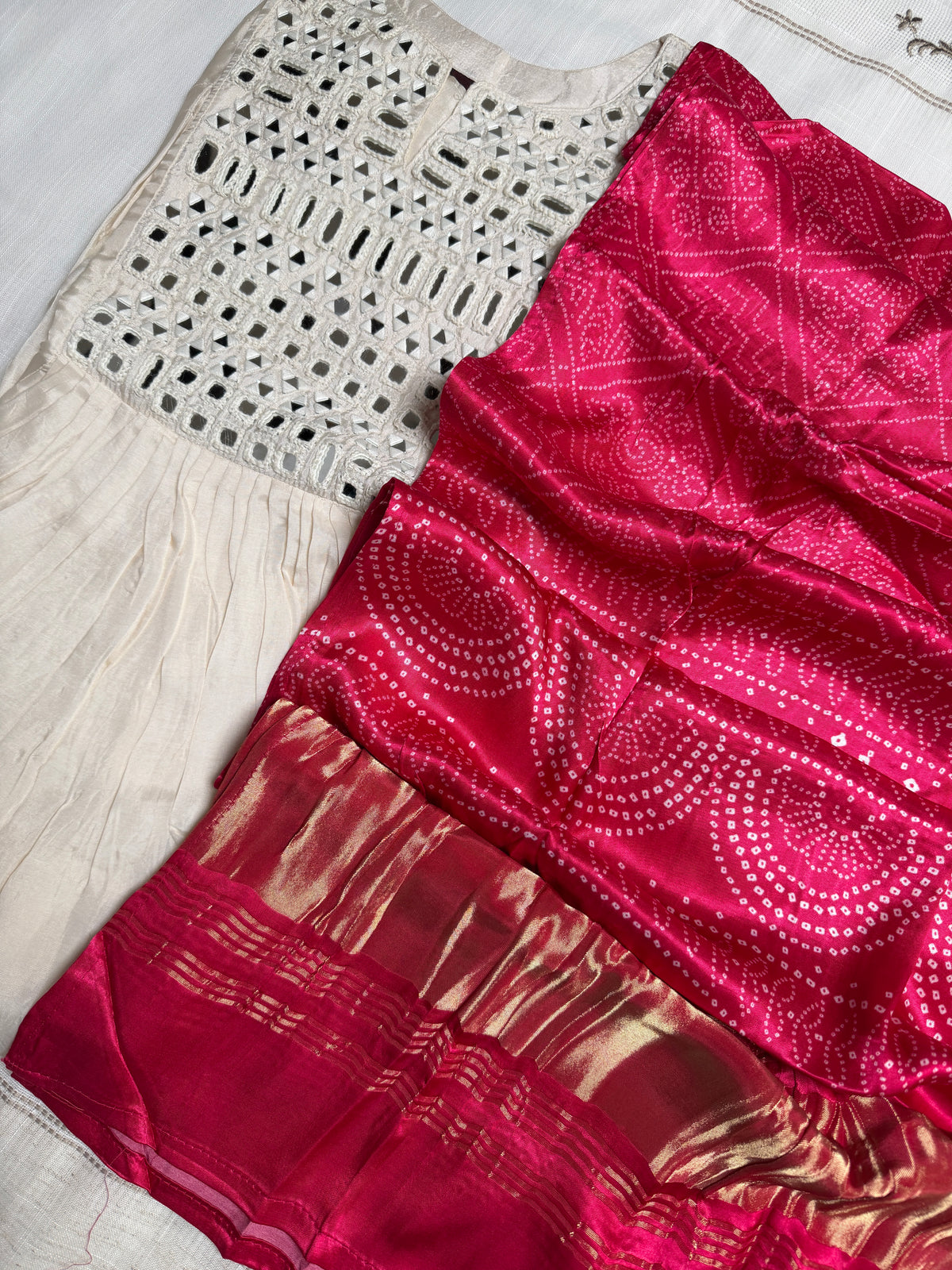 White Mirror-3 Piece Suit Set