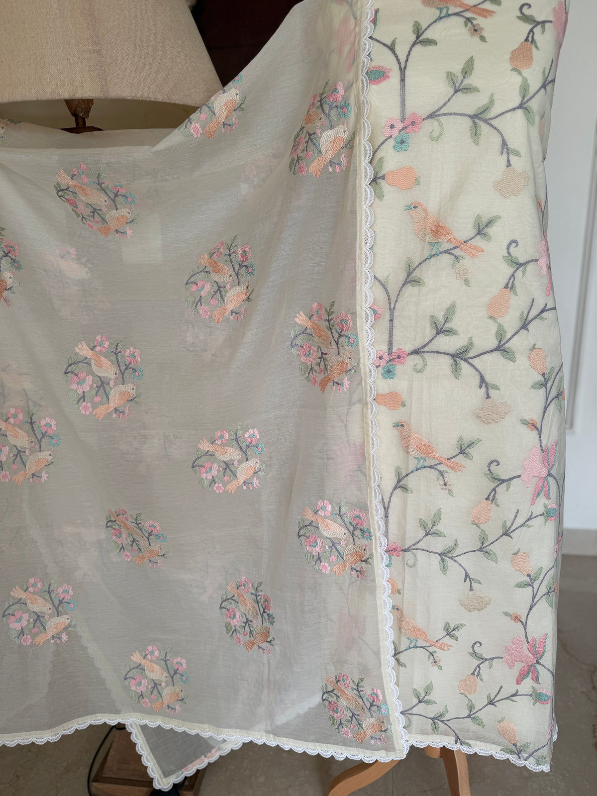 Cremish White Bird-3 Piece Suit Set