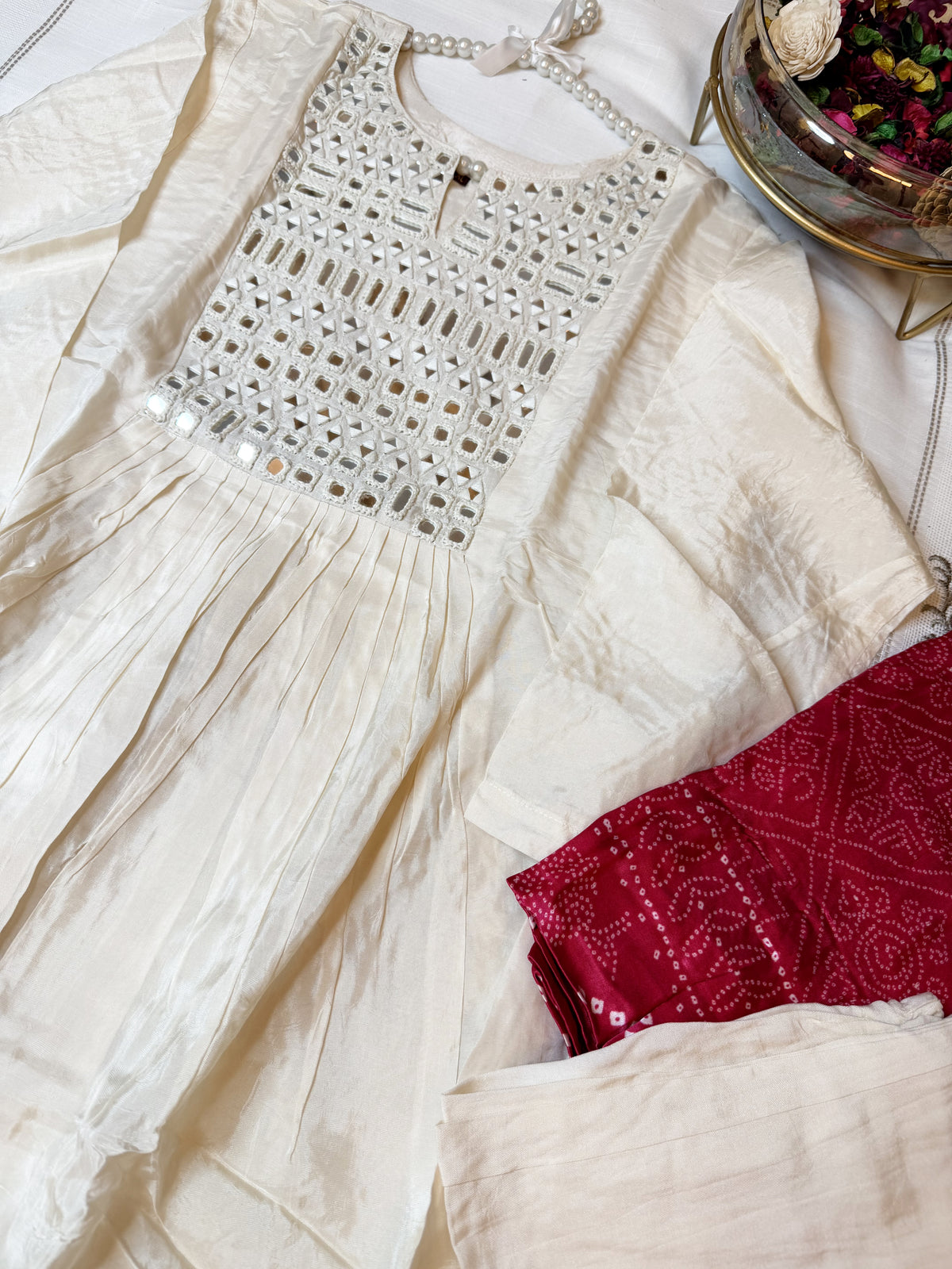 White Mirror-3 Piece Suit Set